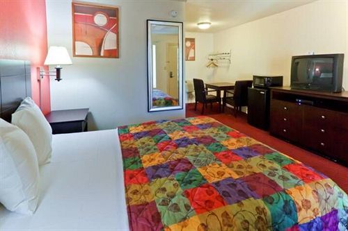 Budget Lodge Buena מראה חיצוני תמונה